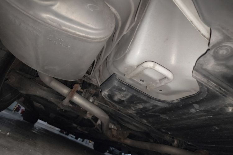 Used Nissan Maxima 2016 2.5L XV Ultimate Edition Chassis Rear Left