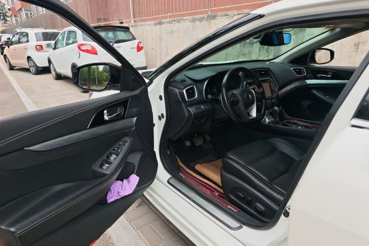 Used Nissan Maxima 2016 2.5L XL Luxury Edition Driver Seat