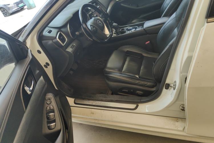 Used Nissan Maxima 2016 2.5L XL Luxury Edition Driver Seat