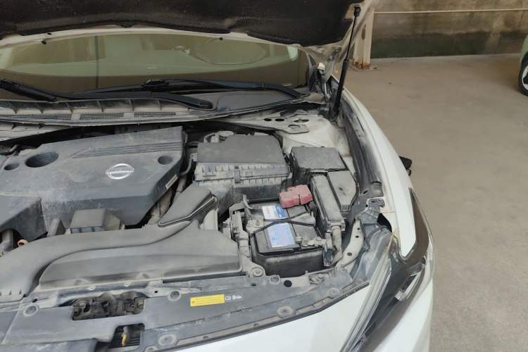 Used Nissan Maxima 2016 2.5L XL Luxury Edition Engine Bay Left
