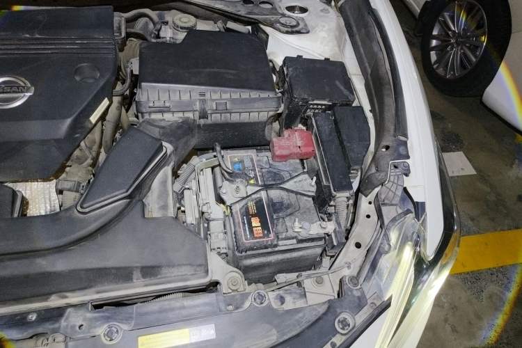 Used Nissan Maxima 2016 2.5L XV Ultimate Edition Engine Bay Left
