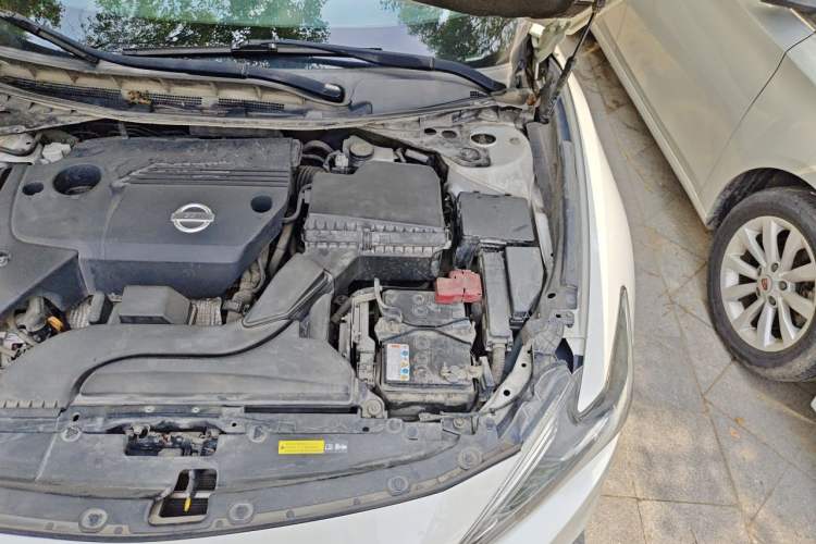 Used Nissan Maxima 2016 2.5L XL Luxury Edition Engine Bay Left