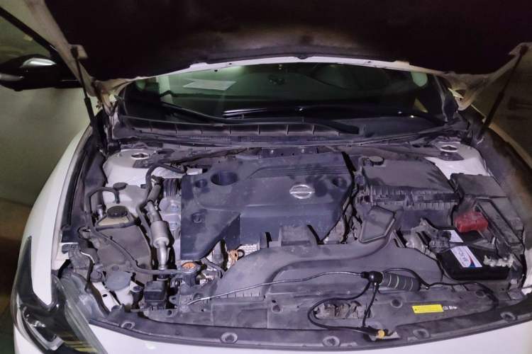 Used Nissan Maxima 2016 2.5L XL Luxury Edition Engine Bay Right