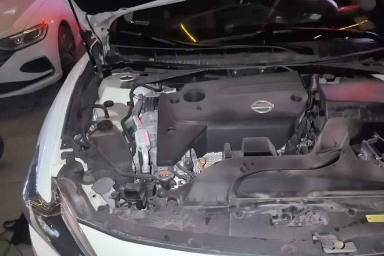 Used Nissan Maxima 2016 2.5L XV Ultimate Edition Engine Bay Right