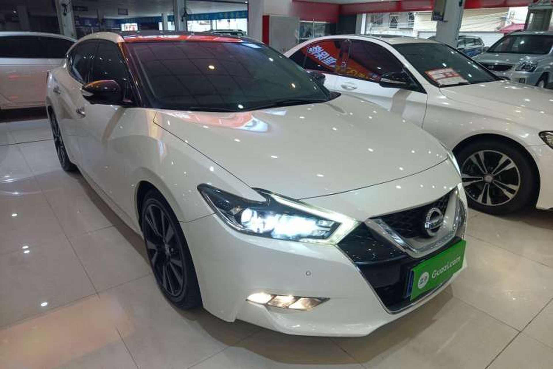 Used Nissan Maxima 2016 2.5L XL Luxury Edition Exterior 2
