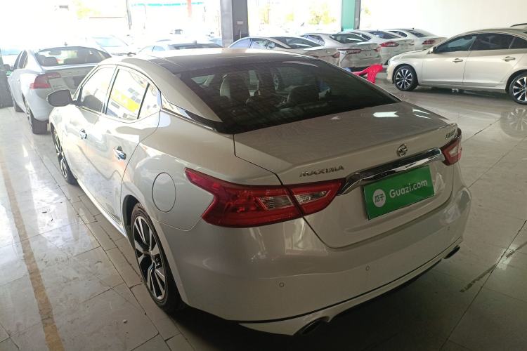 Used Nissan Maxima 2016 2.5L XL Luxury Edition Exterior 2
