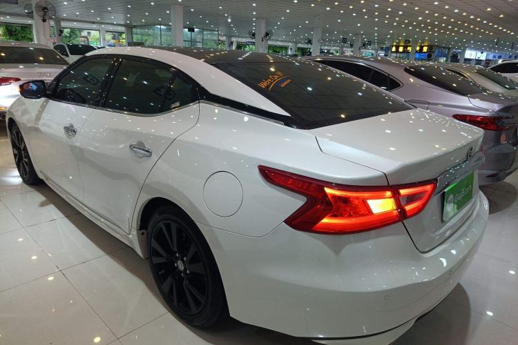 Used Nissan Maxima 2016 2.5L XL Luxury Edition Exterior 3