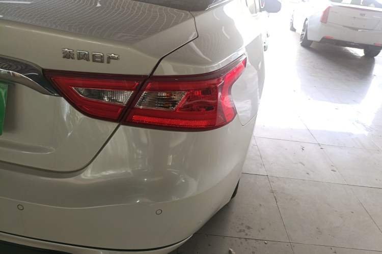 Used Nissan Maxima 2016 2.5L XL Luxury Edition Exterior 3