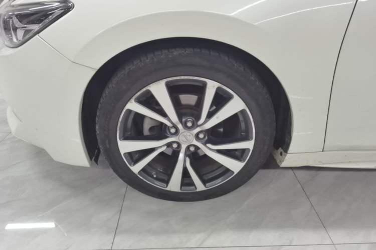 Used Nissan Maxima 2016 2.5L XL Luxury Edition Exterior 4