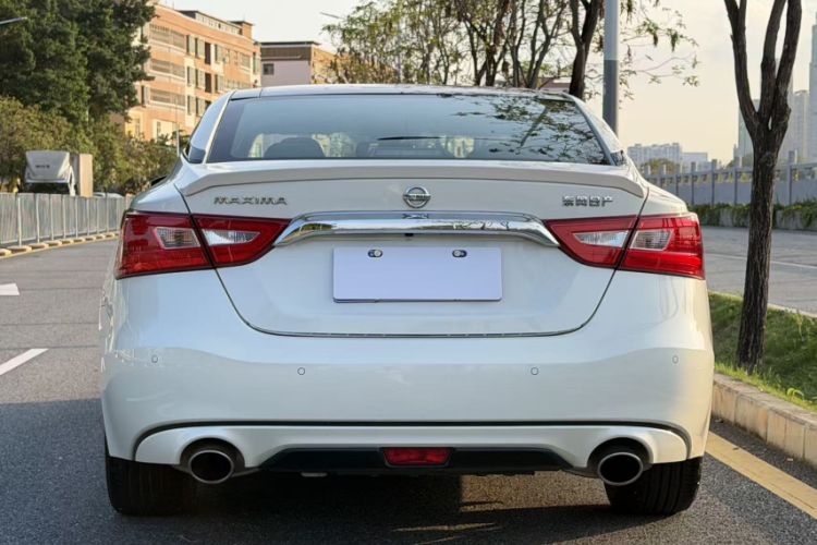 Used Nissan Maxima 2016 2.5L XL Luxury Edition Exterior 5