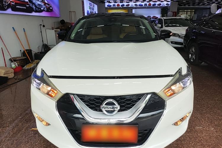 Used Nissan Maxima 2016 2.5L XV Ultimate Edition Front