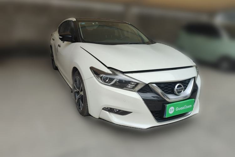 Used Nissan Maxima 2016 2.5L XL Luxury Edition Front Right 45 Deg