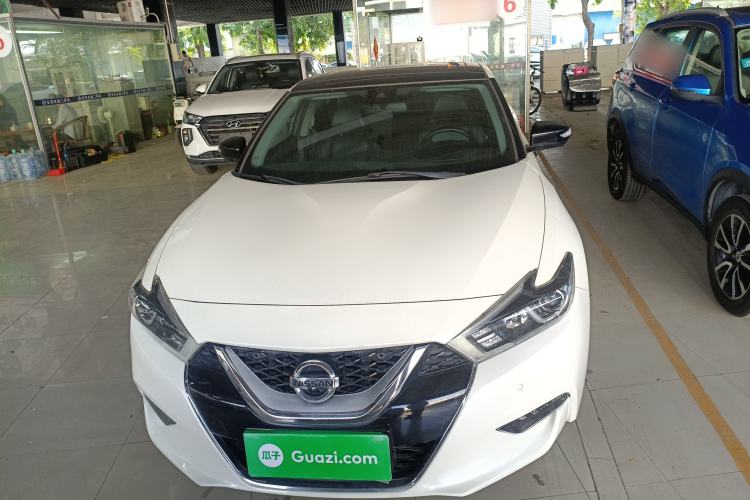Used Nissan Maxima 2016 2.5L XL Luxury Edition Front