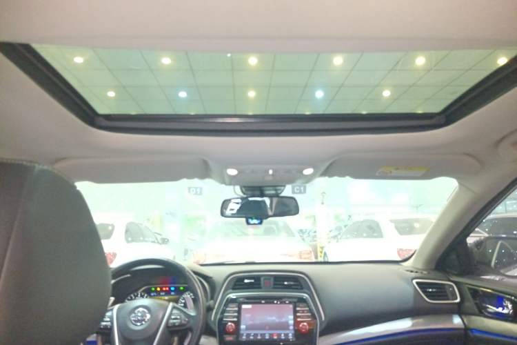Used Nissan Maxima 2016 2.5L XL Luxury Edition Headliner