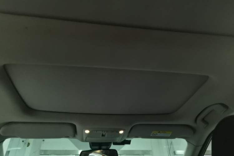 Used Nissan Maxima 2016 2.5L XL Luxury Edition Headliner
