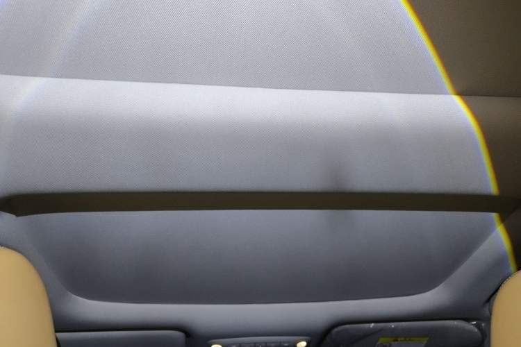 Used Nissan Maxima 2016 2.5L XV Ultimate Edition Headliner