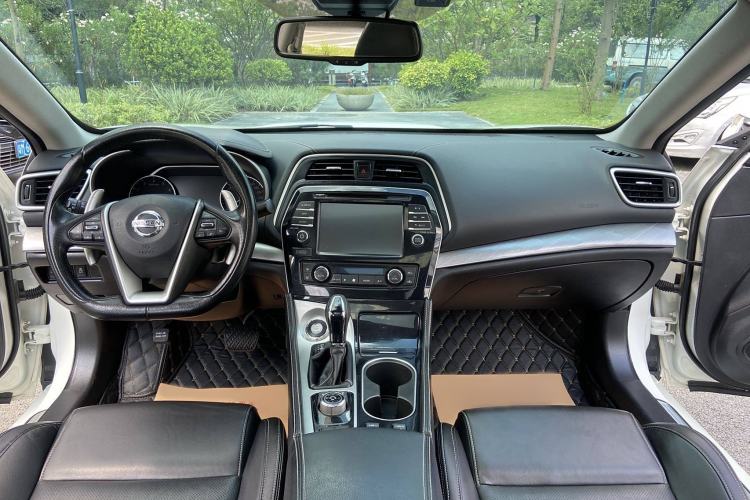 Used Nissan Maxima 2016 2.5L XL Luxury Edition Interior 1