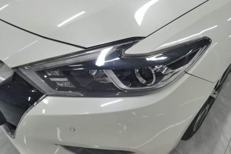 Used Nissan Maxima 2016 2.5L XL Luxury Edition Left Front Headlight