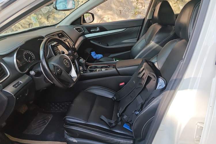 Used Nissan Maxima 2016 2.5L XL Luxury Edition Left Front Seat
