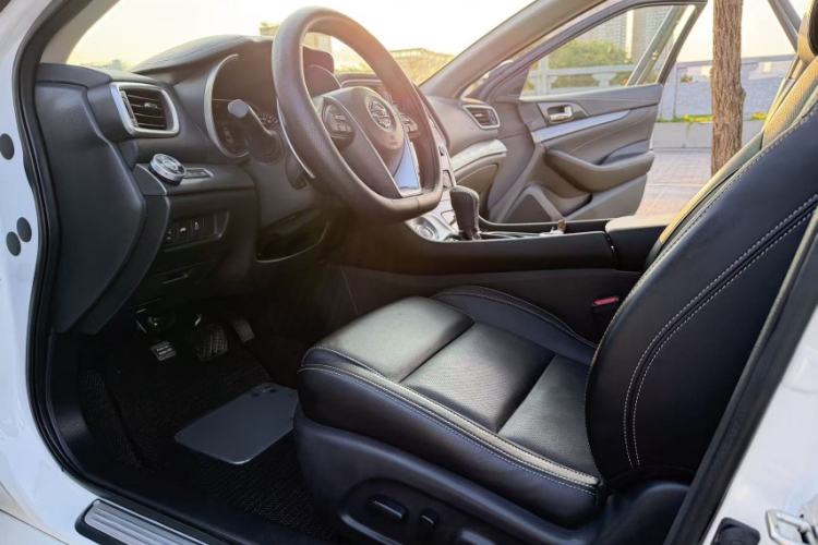 Used Nissan Maxima 2016 2.5L XL Luxury Edition Left Front Seat