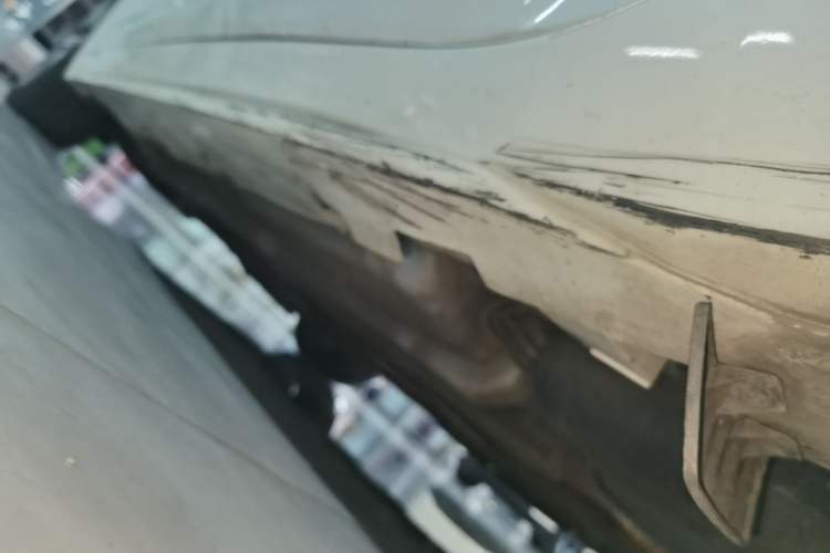 Used Nissan Maxima 2016 2.5L XL Luxury Edition Left Side Sill