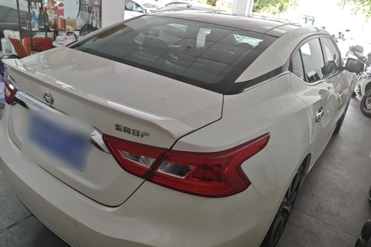 Used Nissan Maxima 2016 2.5L XL Luxury Edition Rear Right 45 Deg