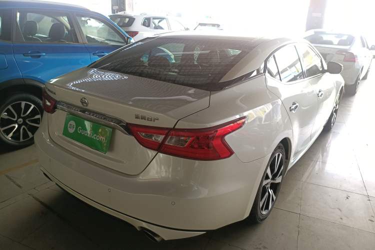 Used Nissan Maxima 2016 2.5L XL Luxury Edition Rear Right 45 Deg