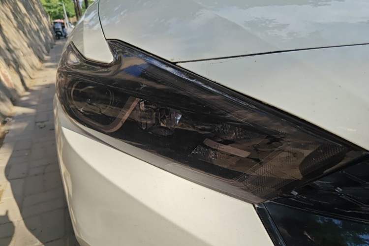 Used Nissan Maxima 2016 2.5L XL Luxury Edition Right Front Headlight