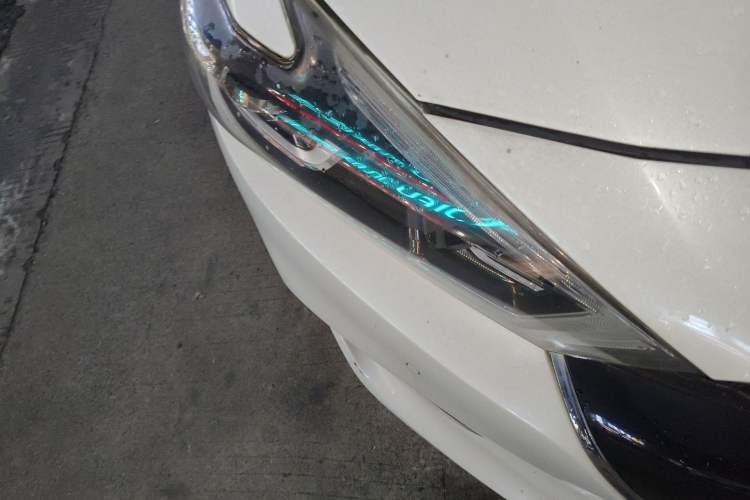 Used Nissan Maxima 2016 2.5L XL Luxury Edition Right Front Headlight