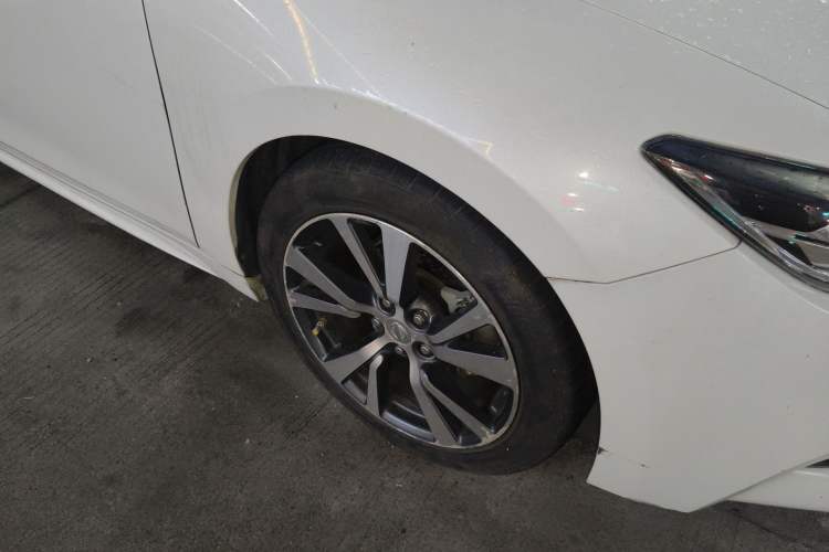 Used Nissan Maxima 2016 2.5L XL Luxury Edition Right Front Wheel Hub