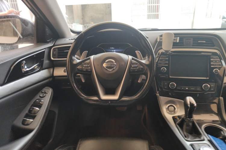 Used Nissan Maxima 2016 2.5L XL Luxury Edition Steering Wheel