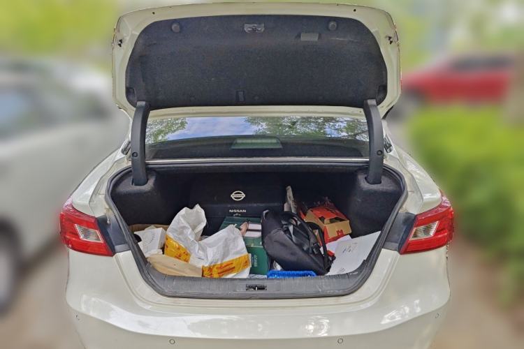 Used Nissan Maxima 2016 2.5L XL Luxury Edition Trunk