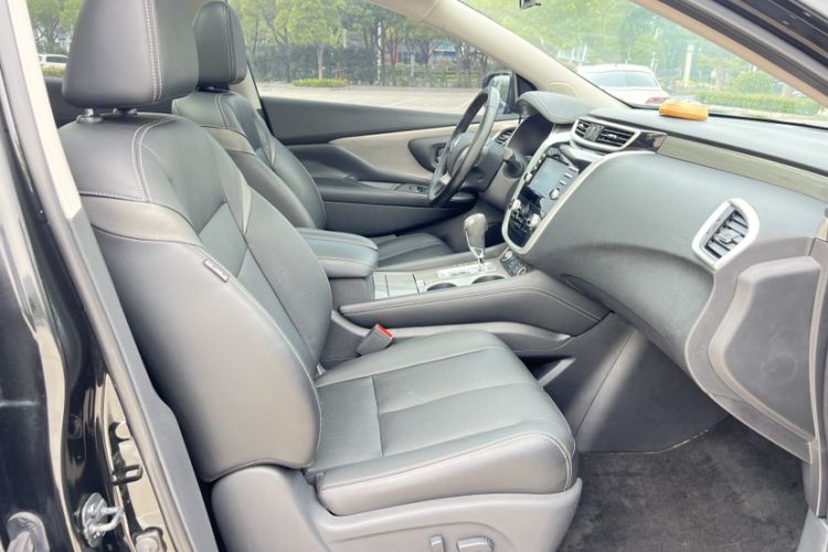 Used Nissan Murano 2017 2.5L XL Two-Wheel Drive Smart Edition Interior 3