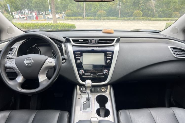 Used Nissan Murano 2017 2.5L XL Two-Wheel Drive Smart Edition Interior 4