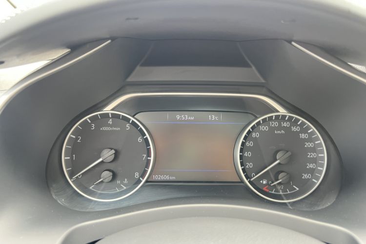 Used Nissan Murano 2017 2.5L XL Two-Wheel Drive Smart Edition Odometer Close Up