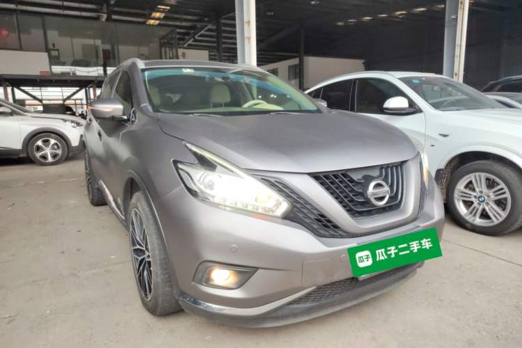 Used Nissan Murano 2017 2.5 S/C HEV XL Four-Wheel Drive Hybrid Prestige Edition Front Right 45 Deg