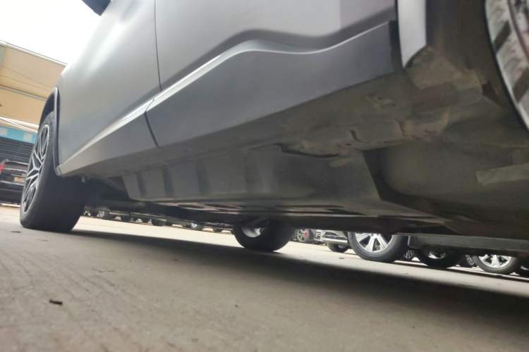 Used Nissan Murano 2017 2.5 S/C HEV XL Four-Wheel Drive Hybrid Prestige Edition Left Side Sill