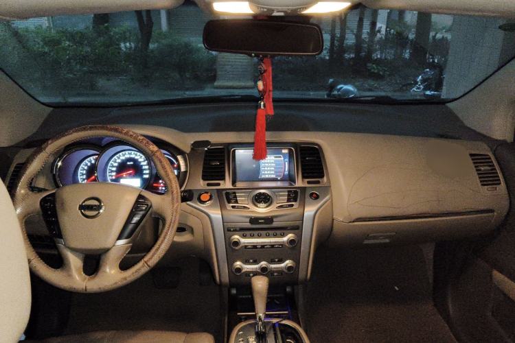 Used Nissan Murano 2011 3.5L CVT Center Console