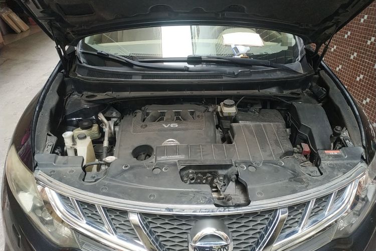 Used Nissan Murano 2011 3.5L CVT Engine Bay