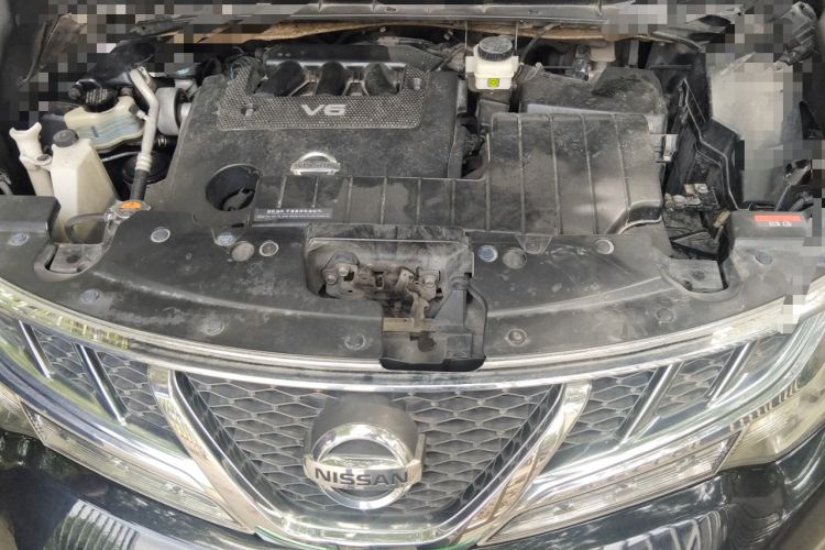 Used Nissan Murano 2011 3.5L CVT Engine Bay