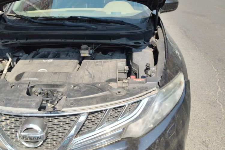 Used Nissan Murano 2011 3.5L CVT Engine Bay Left