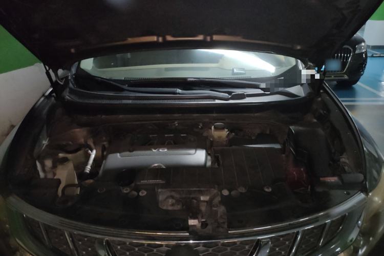 Used Nissan Murano 2011 3.5L CVT Engine Bay