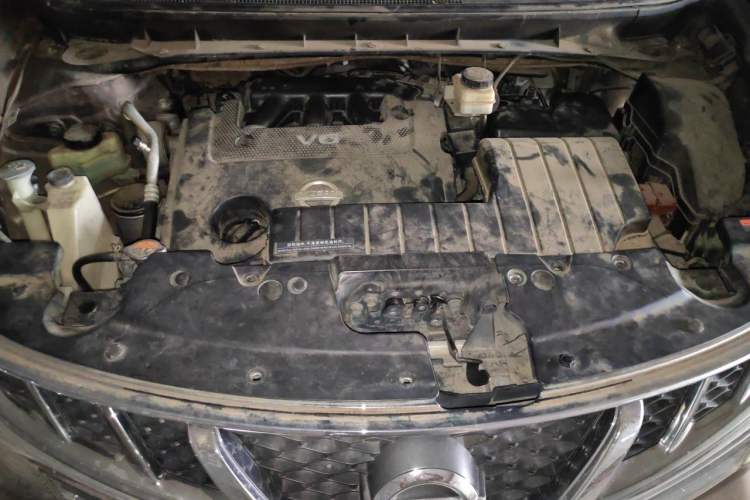 Used Nissan Murano 2011 3.5L CVT Engine Bay