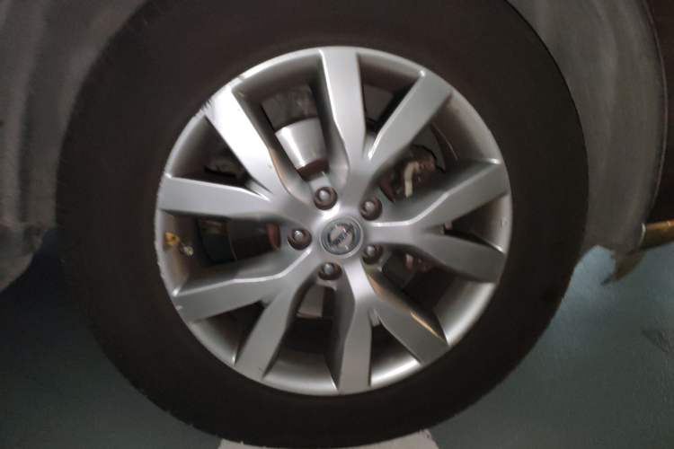 Used Nissan Murano 2011 3.5L CVT Exterior 5