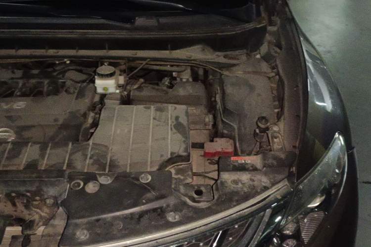Used Nissan Murano 2011 3.5L CVT Engine Bay Left