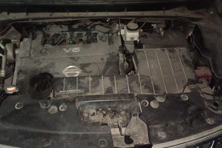 Used Nissan Murano 2011 3.5L CVT Engine Bay