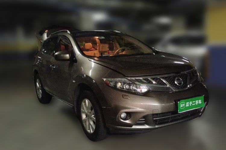 Used Nissan Murano 2011 3.5L CVT Front Right 45 Deg