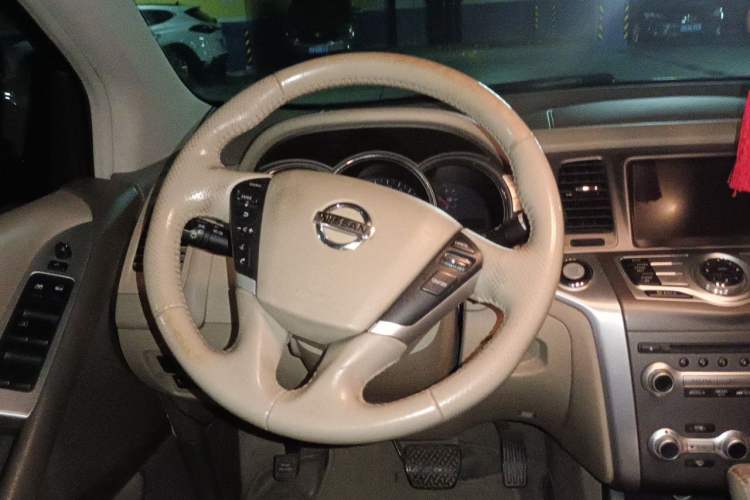 Used Nissan Murano 2011 3.5L CVT Steering Wheel