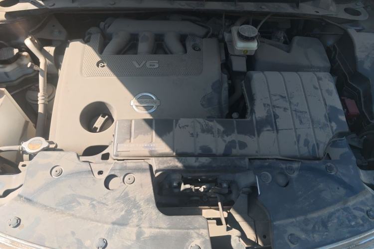 Used Nissan Murano 2011 3.5L CVT Engine Bay