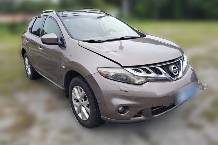 Used Nissan Murano 2011 3.5L CVT Front Right 45 Deg